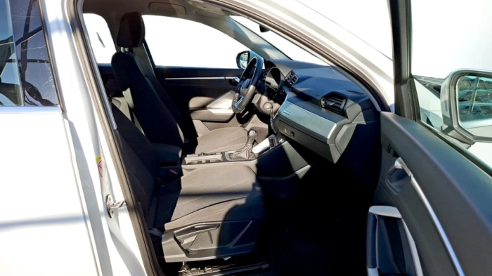 Audi Q3  35 1.5 tfsi mhev Business s-tronic