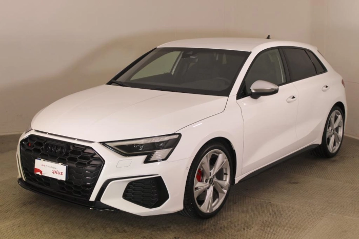 Audi S3  Sportback 2.0 tfsi quattro s-troni