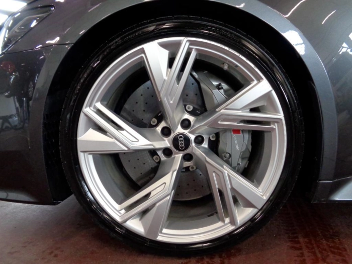 Audi A6 Avant RS6 Avant 4.0 mhev quattro tiptronic