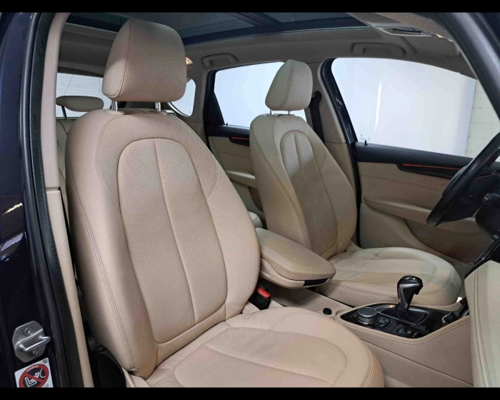 BMW Serie 220d Active Tourer xdrive L