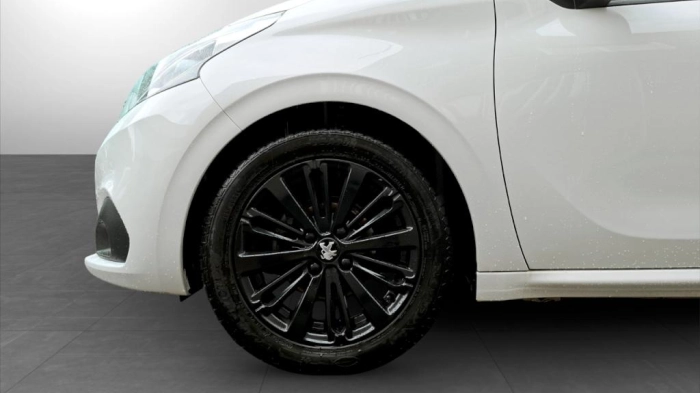 Peugeot 208  5p 1.2 puretech Active s&s 82cv neopatentati