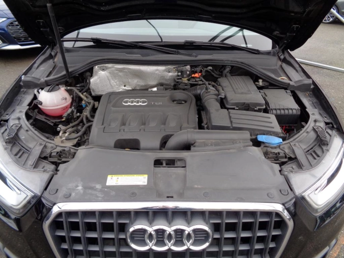 Audi Q3  2.0 tdi Business 140cv