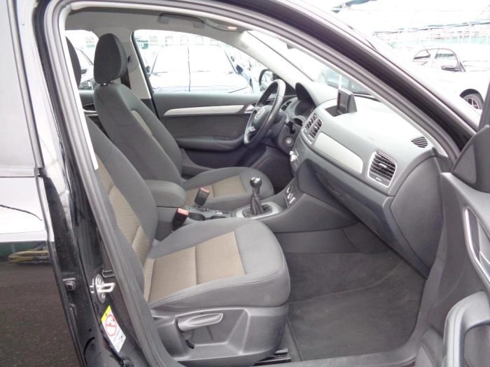 Audi Q3  2.0 tdi Business 140cv