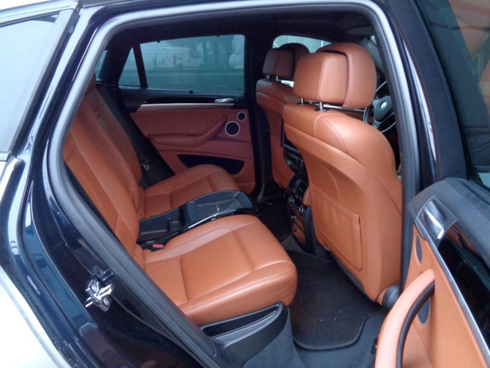 BMW X6  M 4.4 V8 auto