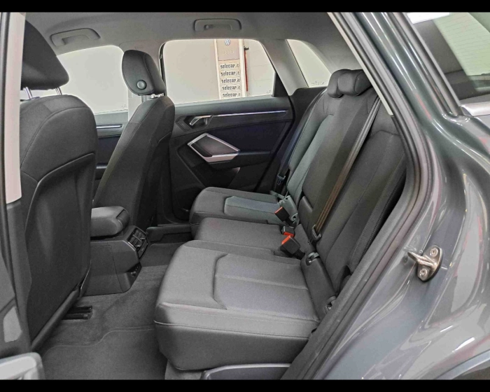 Audi Q3  35 1.5 tfsi mhev Business Advanced s-tronic
