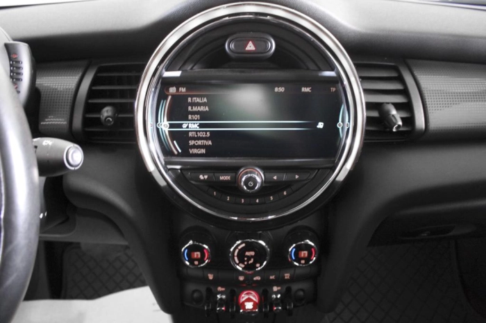 MINI IV   -  Cabrio 1.5 Cooper D Boost aut