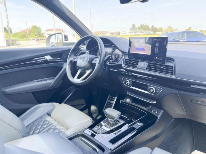 Audi Q5  40 2.0 tdi mhev 12V Edition One quattro s-tr