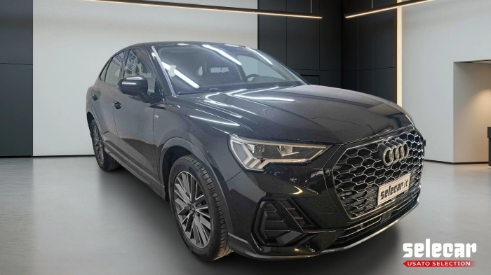 Audi Q3 Sportback  35 2.0 tdi S line edition