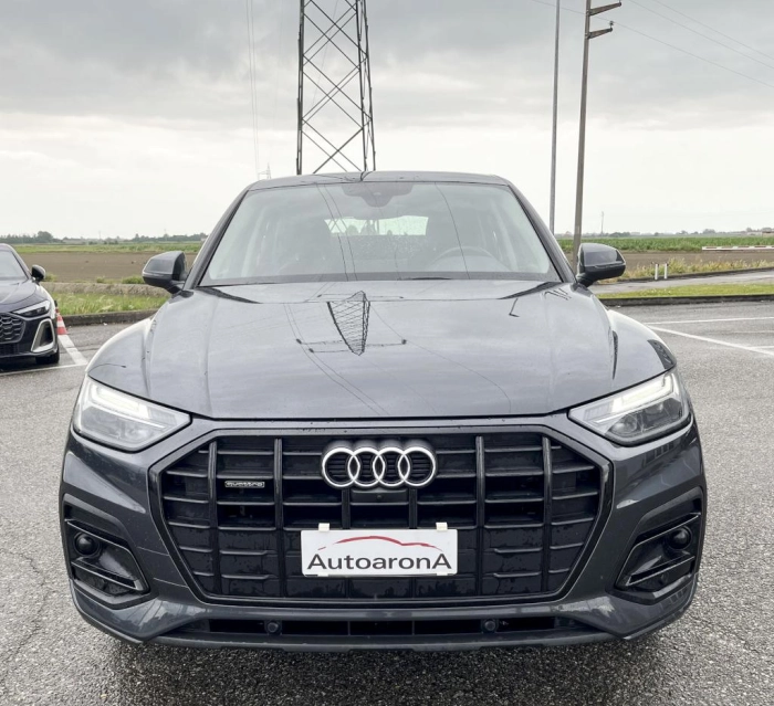 Audi Q5 Sportback  2021 -  40 2.0 tdi mhev 12V Busines