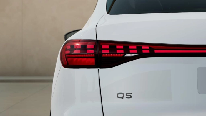 Audi Q5 Sportback   Sportback S line edition e-hybrid quattro 220 kW S tronic