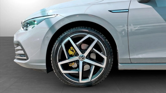 Volkswagen Golf  2.0 tdi Style 150cv dsg