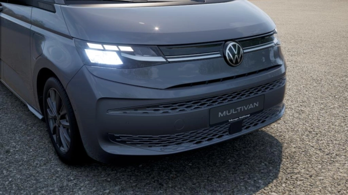 Volkswagen VIC Multivan Life   180kW   DSG