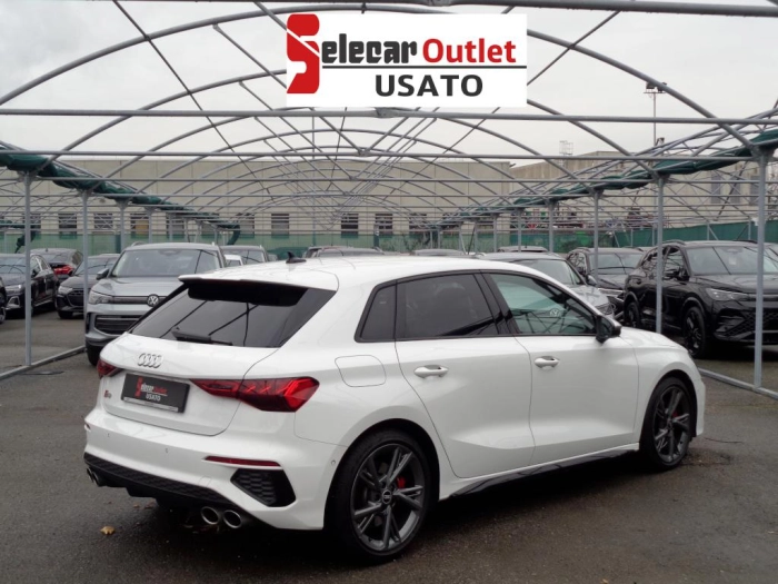 Audi S3  Sportback 2.0 tfsi quattro s-troni