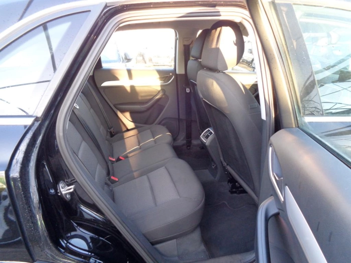 Audi Q3  2.0 tdi Business 120cv