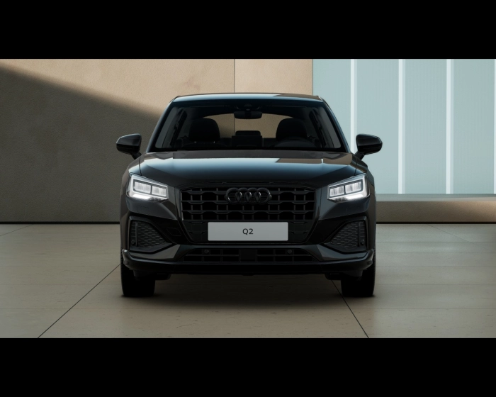 Audi Q2    Business Advanced 35 TFSI  110(150) kW(CV) S tronic