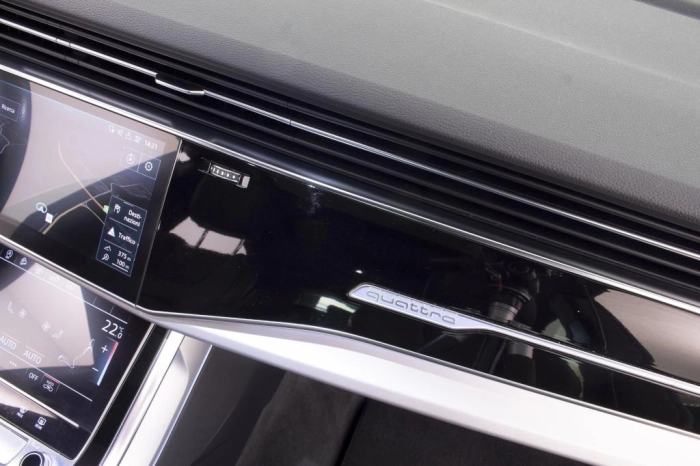 Audi Q8  50 3.0 tdi mhev quattro tiptronic