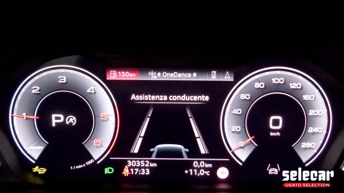 Audi Q3  35 2.0 tdi Business Advanced s-tronic
