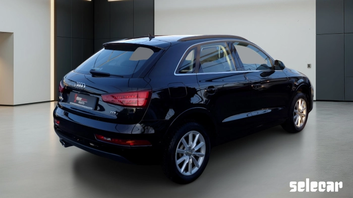 Audi Q3  2.0 tdi Business 120cv