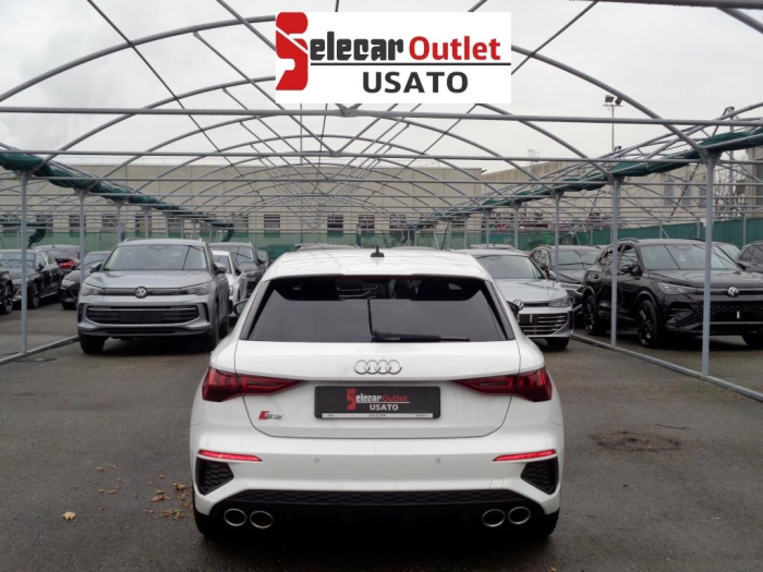 Audi S3  Sportback 2.0 tfsi quattro s-troni