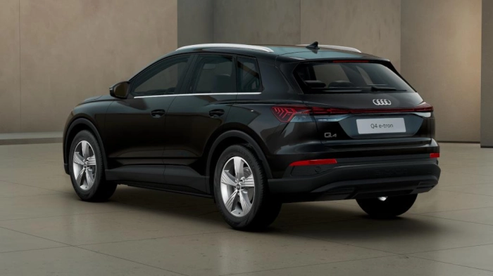 Audi Q4    Business 40 e-tron  150,00 kW