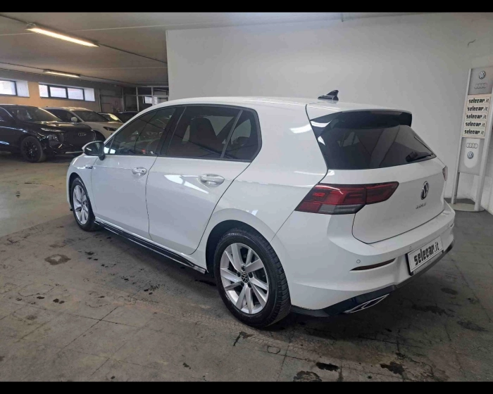 Volkswagen Golf  2.0 tdi R-Line 150cv dsg