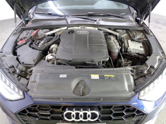 Audi A4 Avant  40 2.0 tdi mhev S line edition qu