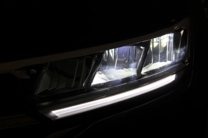 Volkswagen T-Roc  2022 -  1.5 tsi R-Line