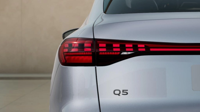 Audi Q5 Sportback   Sportback Business Advanced e-hybrid quattro 220 kW S tronic