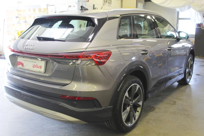 Audi Q4 40 Business Advanced