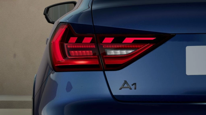 Audi A1 Allstreet   Identity Contrast 30 TFSI  85(116) kW(CV) S tronic