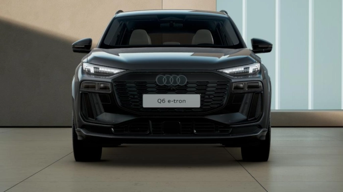 Audi Q6   SUV S line edition e-tron performance  225,00 kW