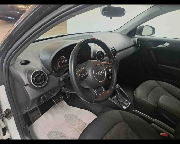 Audi A1 Sportback  1.4 tdi Metal s-tronic