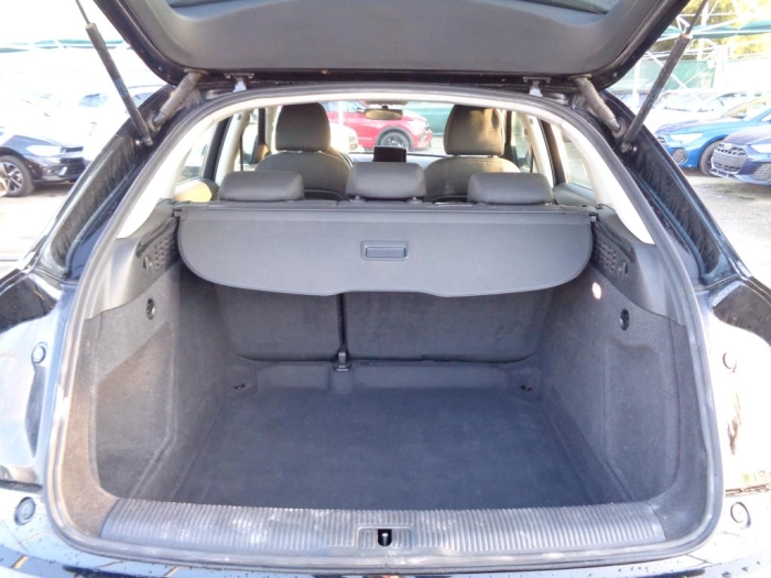 Audi Q3  2.0 tdi Business 120cv