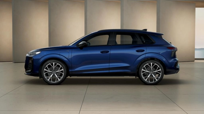 Audi Q3  SUV S line edition e-hybrid  200 kW S tronic