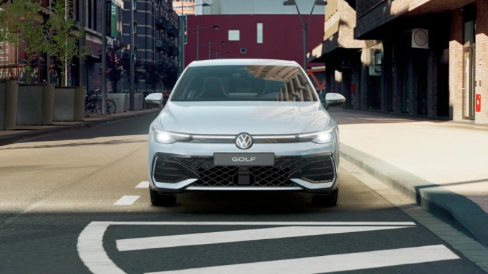 Volkswagen Golf Nuova  R-Line Plus 1.5 eTSI ACT 110 kW (150 CV) DSG