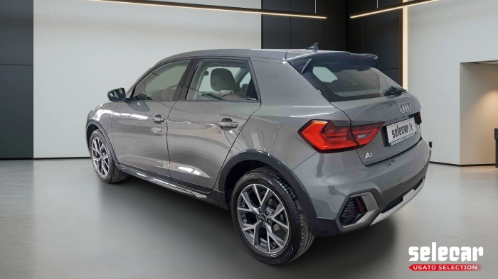Audi A1 Allstreet  30 1.0 tfsi Admired 110c