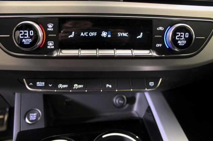 Audi A4 Avant  40 2.0 tdi mhev S line edition quattro 204cv s-tronic