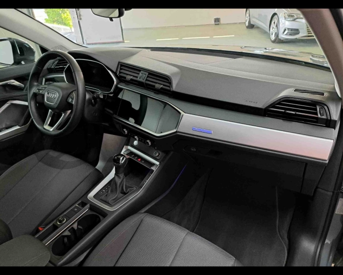 Audi Q3  35 1.5 tfsi mhev Business Advanced s-tronic