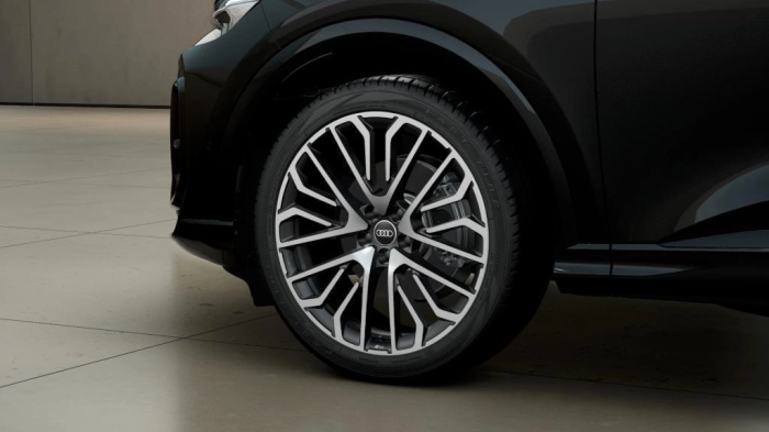 Audi Q5   S line edition TFSI quattro 150 kW S tronic