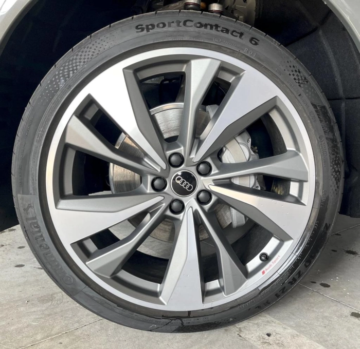 Audi Q5 Sportback   Sportback Identity Black 40 TDI quattro 150(204) kW(CV) S tronic