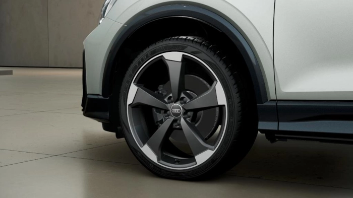 Audi Q2    Identity Black 35 TFSI  110(150) kW(CV) S tronic