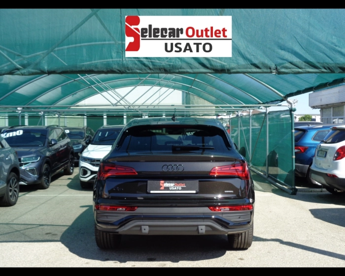 Audi Q5 Sportback   Sportback S line plus 40 TDI quattro 150(204) kW(CV) S tronic