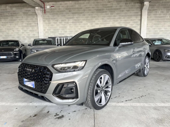 Audi Q5 Sportback   Sportback Identity Black 40 TDI quattro 150(204) kW(CV) S tronic