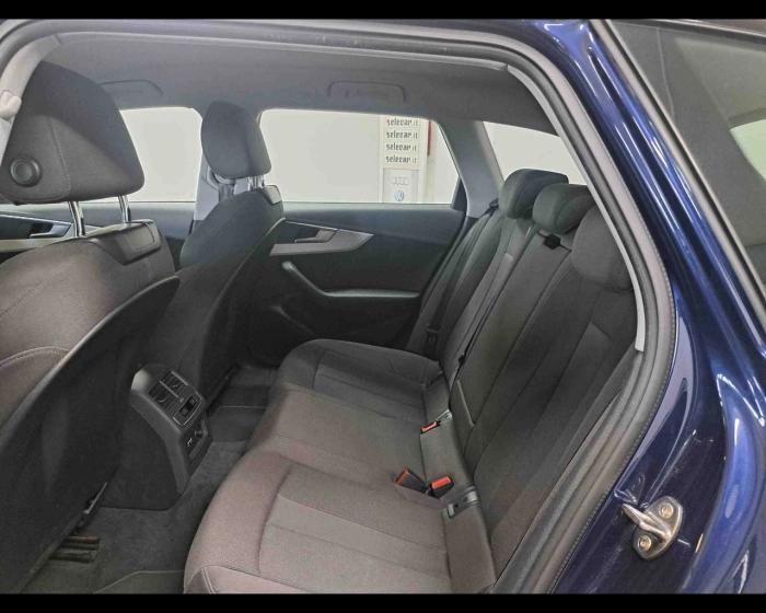 Audi A4 Avant  35 2.0 tdi mhev S Line edition 16