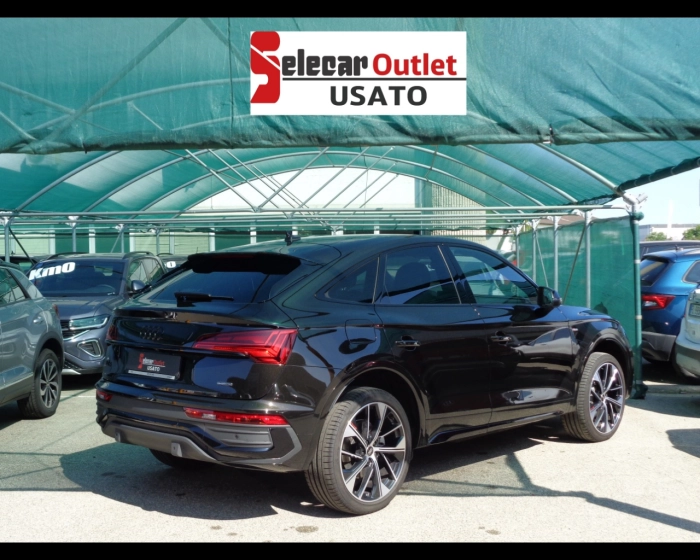 Audi Q5 Sportback   Sportback S line plus 40 TDI quattro 150(204) kW(CV) S tronic