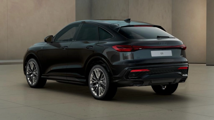 Audi Q5 Sportback   Sportback S line edition e-hybrid quattro 220 kW S tronic