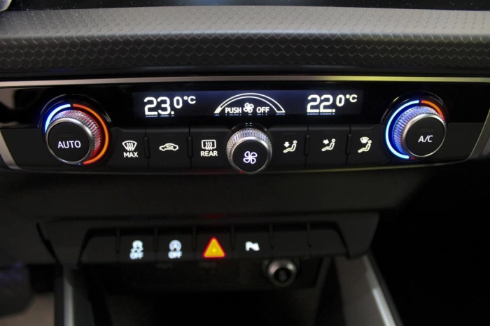 Audi A1 Sportback   Business 30 TFSI  85(116) kW(CV) S tronic