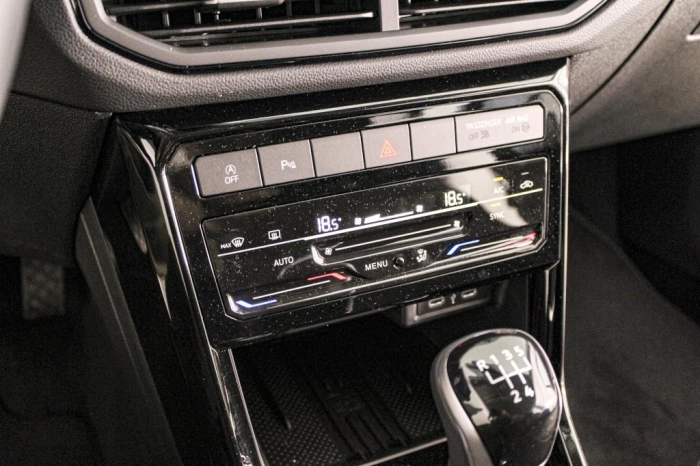 Volkswagen T-Cross Nuova Edition Plus 1.0 TSI 70 kW (95 CV) Manuale