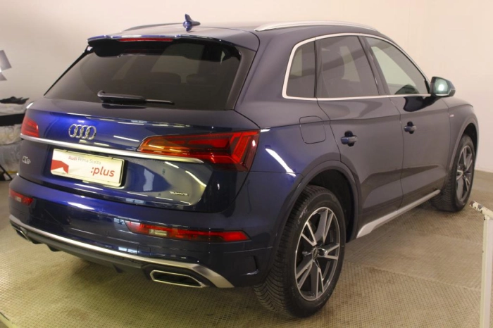 Audi Q5  40 2.0 tdi mhev 12V S line quattro s-tronic