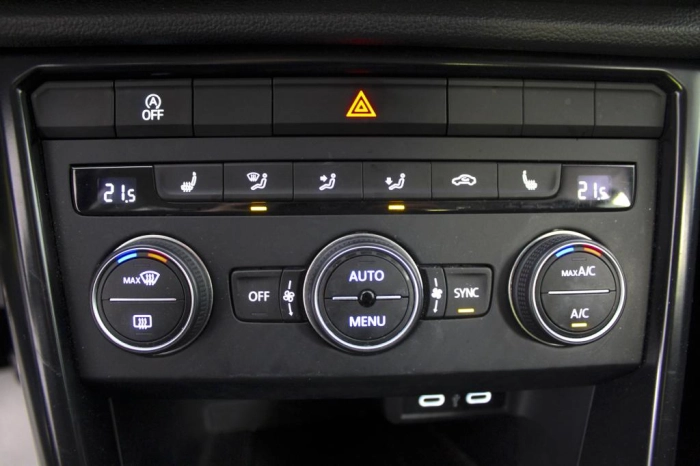 Volkswagen T-Roc  2017 -  1.0 tsi Business 110cv